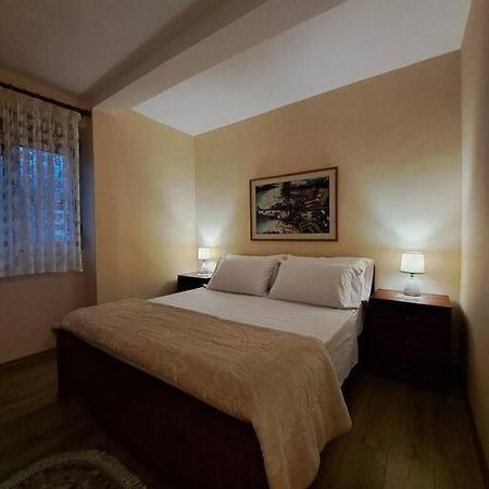 Quiet, Cozy, Luminous Apartment Тирана Екстер'єр фото